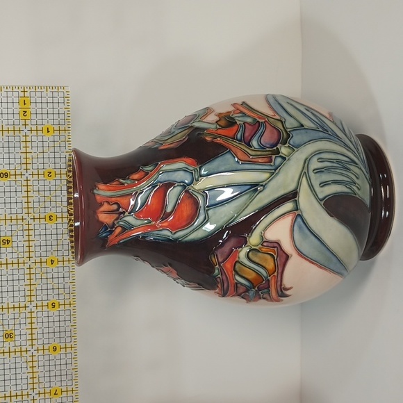 Rare VTG Moorcraft 7.5" Baluster Vase Tulip Pattern by Sally Tuffin c.1989 - Picture 8 of 13